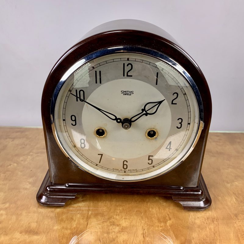 Art Deco Bakelite Smiths Clock