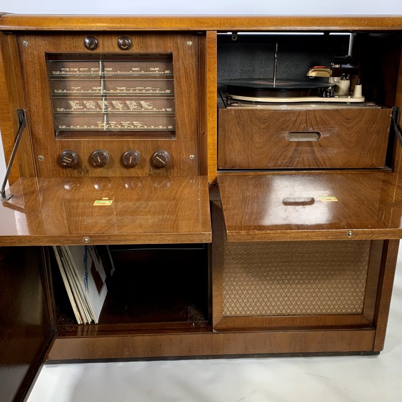 Art Deco Radiogram
