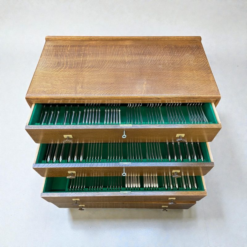 ART DECO 158 PIECE CANTEEN OF CUTLERY