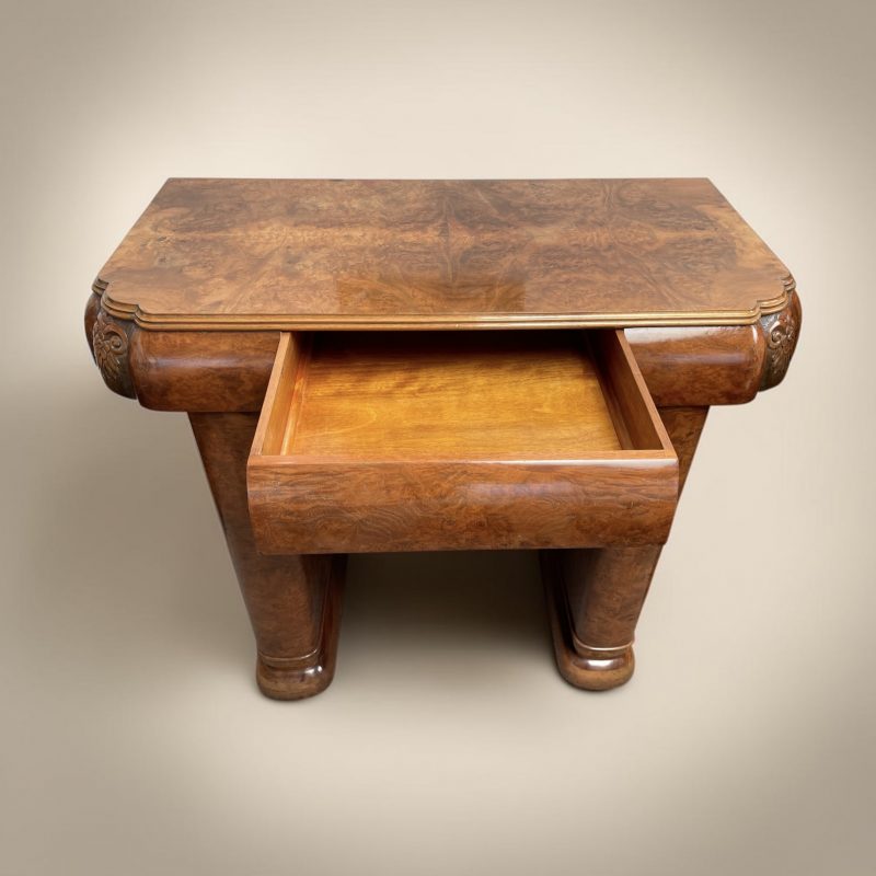 Fine Art Deco Console Table