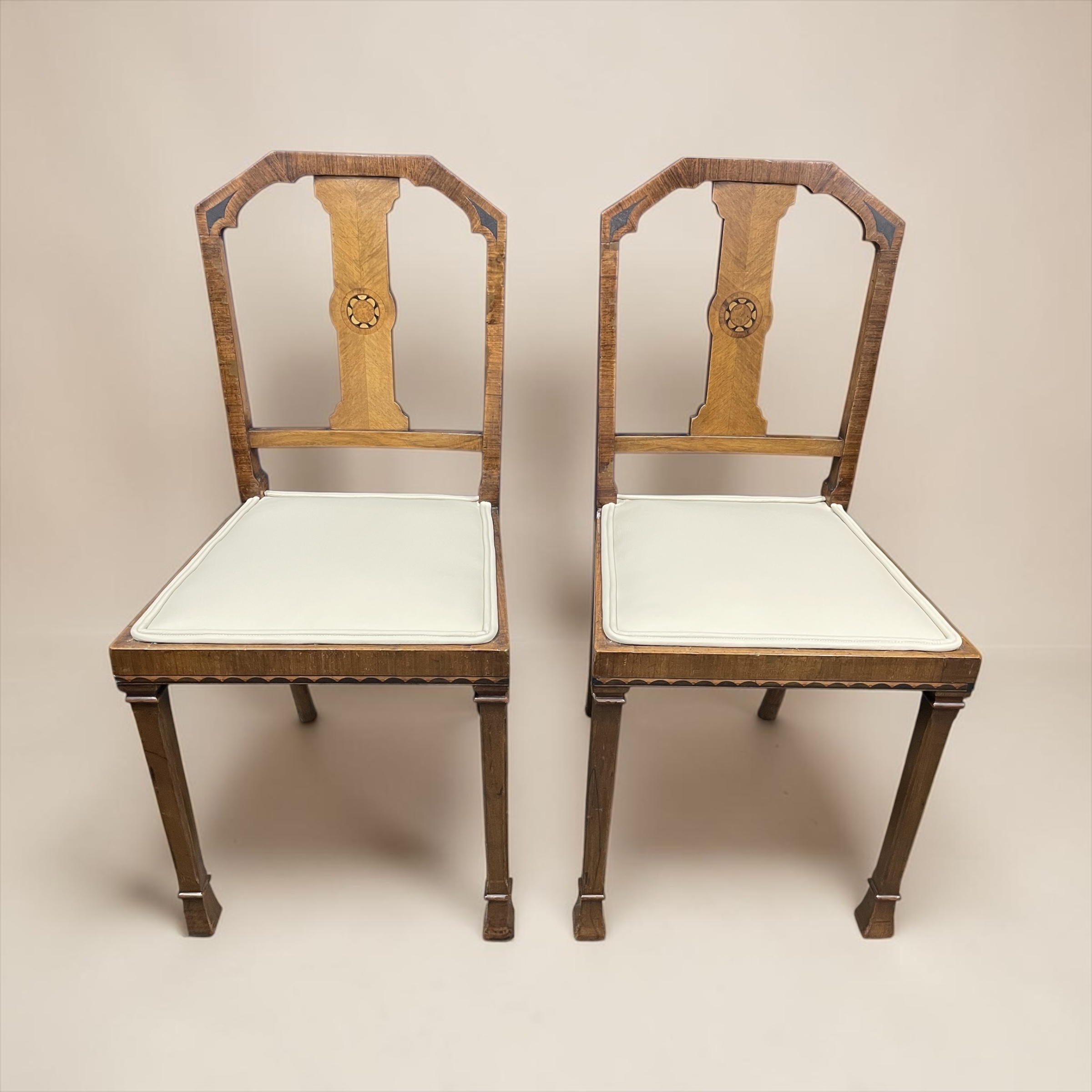 A Pair Of Art Deco Side/bedroom Chairs