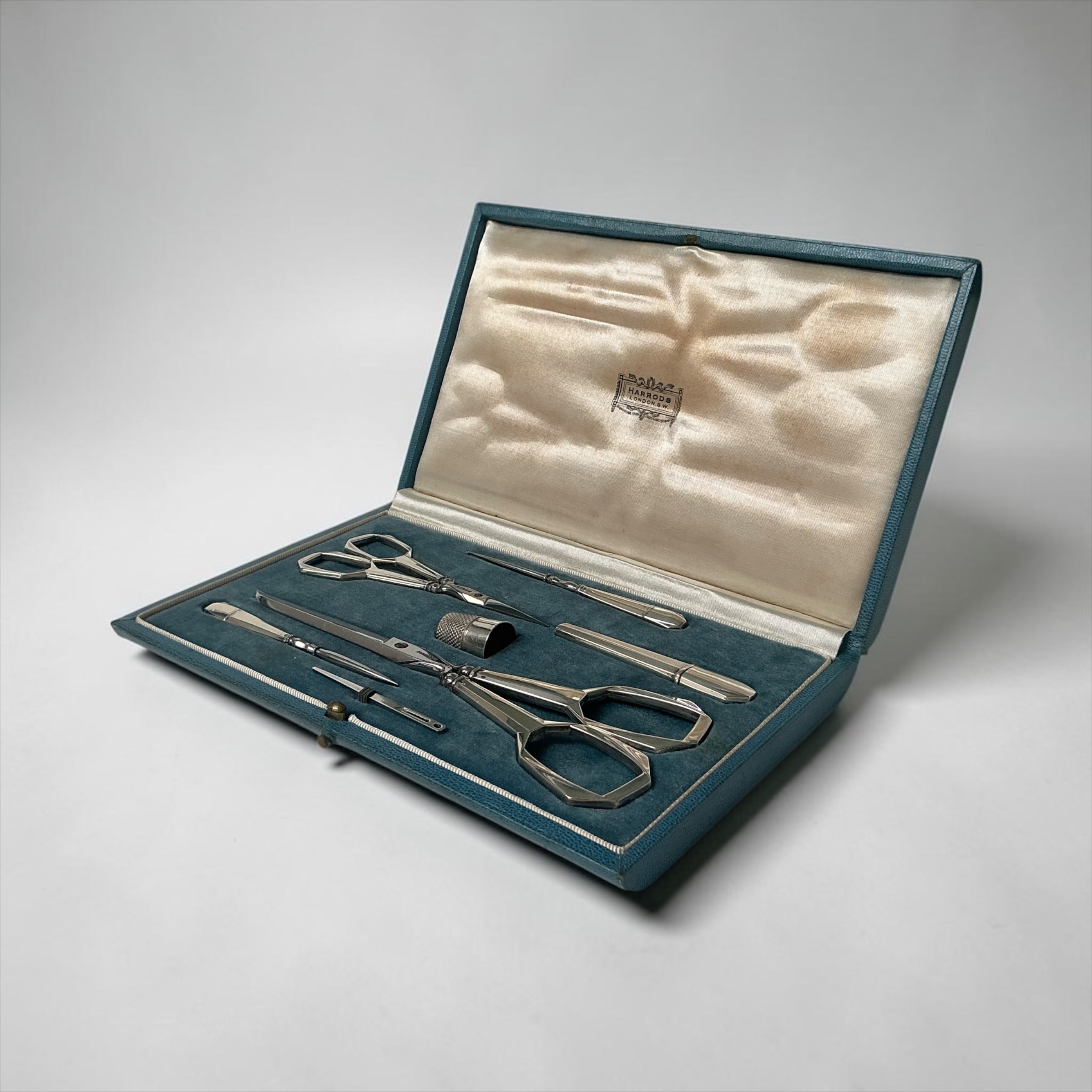 Art Deco Sewing Kit