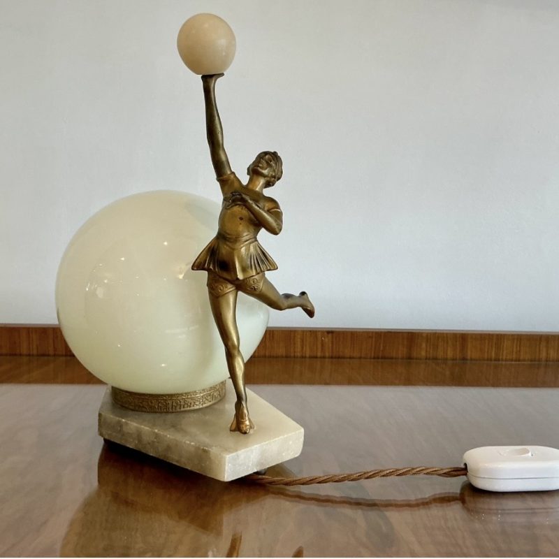 Art Deco Lady Lamp
